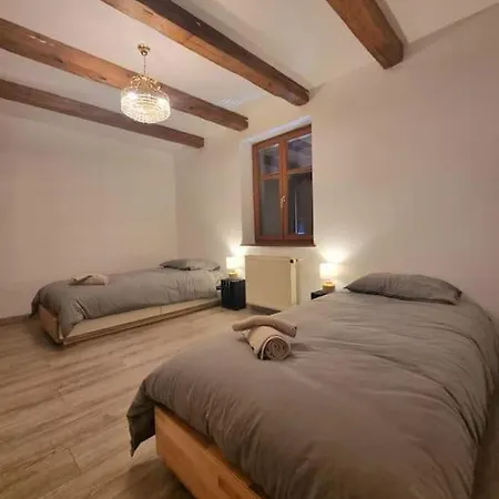 Le Hameau Frontalier